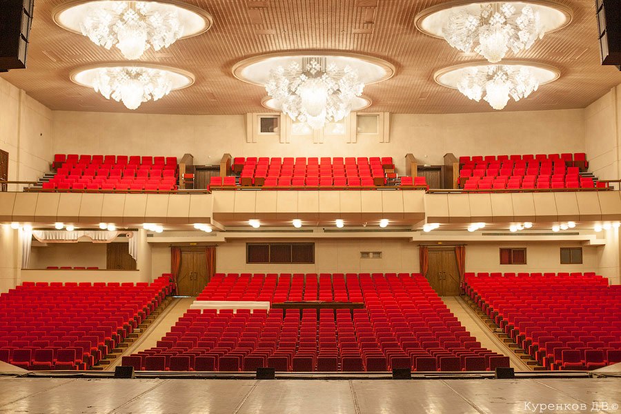 Музыкальный театр иркутск зал